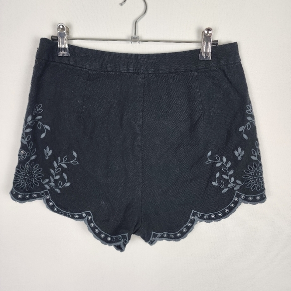Free People Life's Too Short Embroidered Eyelet Shorts SIZE 6 - Picture 4 of 7